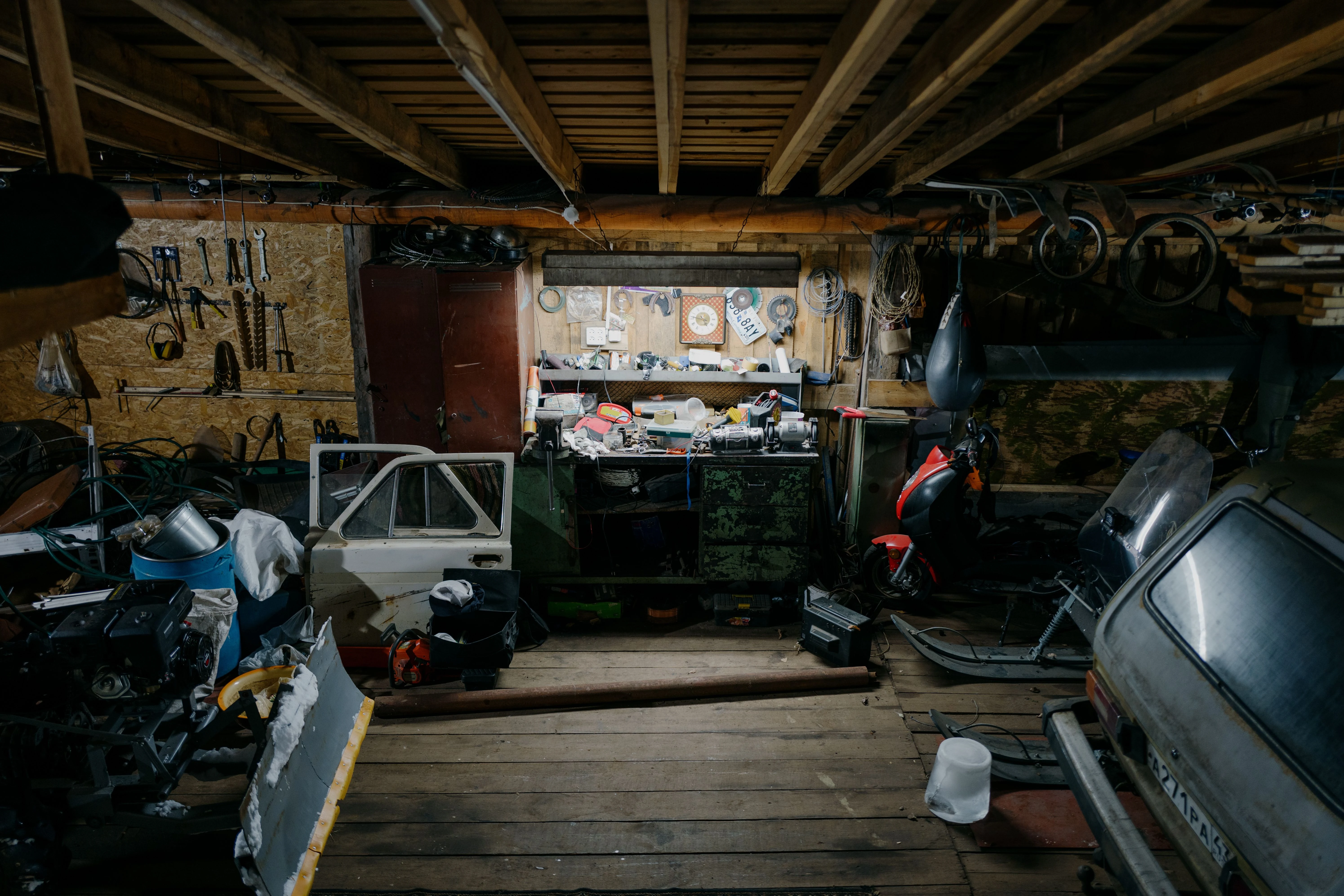 Residential garage door in Aurora